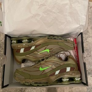Supreme Nike collab size 12 green Nike shox ride 2 sp
